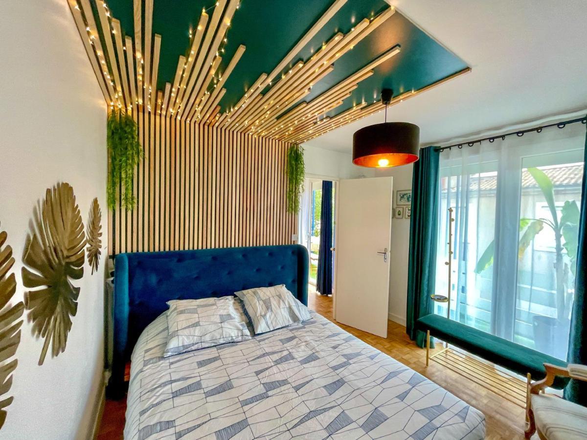 Votre Escale Boule D Or Sauna & Spa Ниор Екстериор снимка