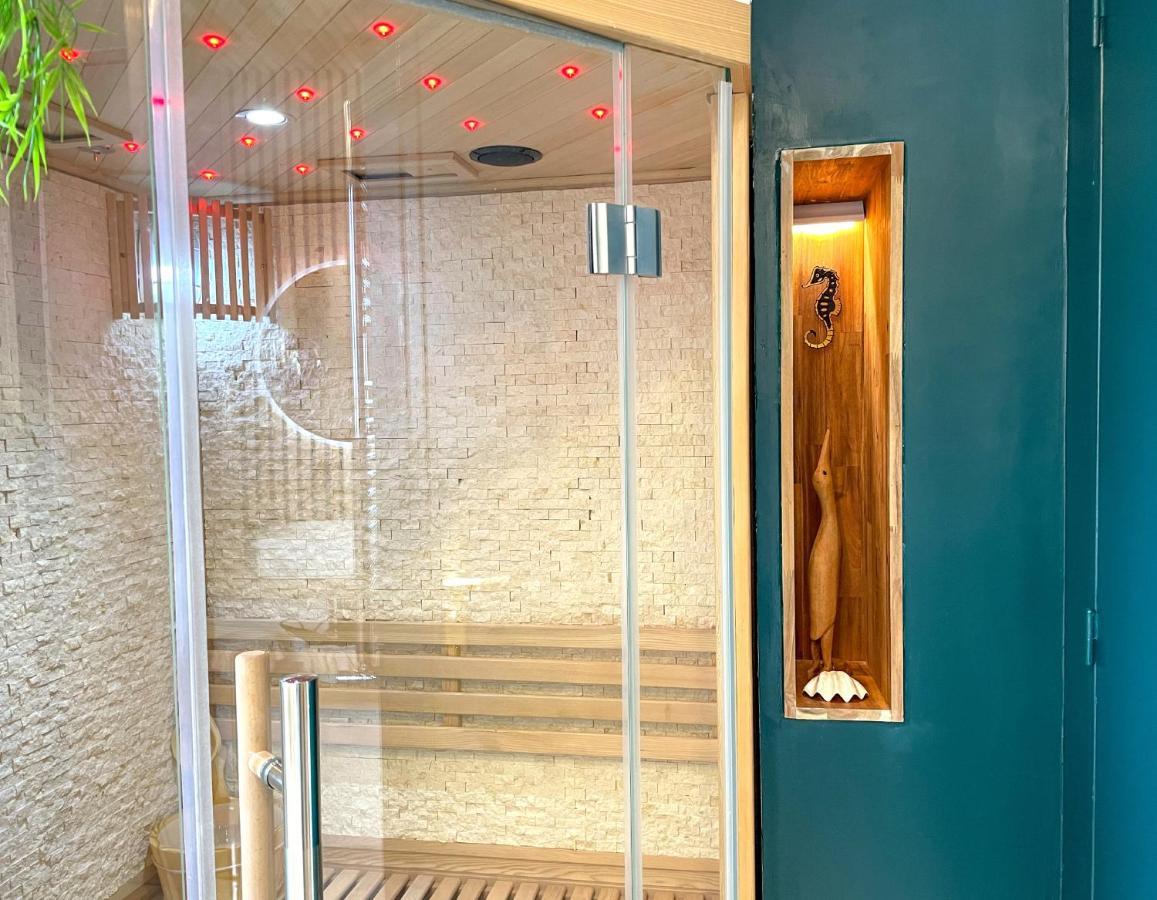Votre Escale Boule D Or Sauna & Spa Ниор Екстериор снимка